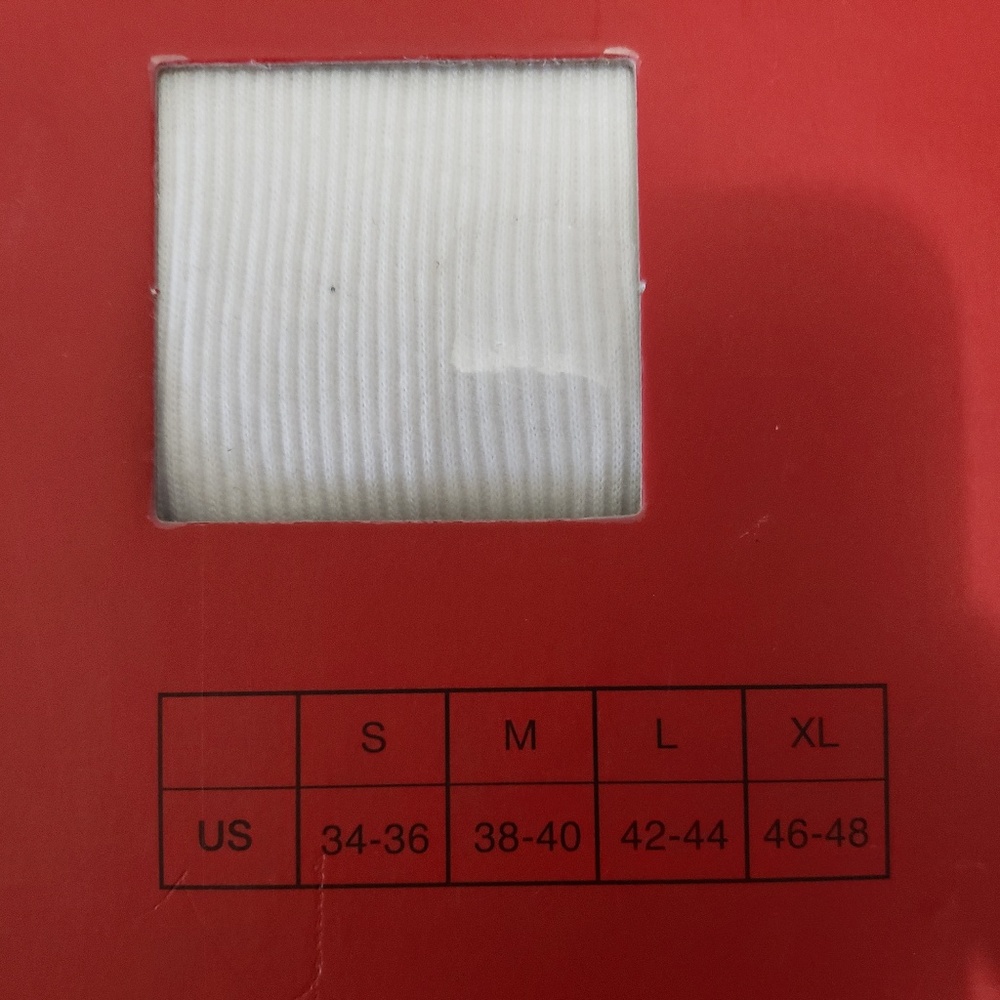 Levi's Men's Tanks 4 Pack - Picture 5 of 5